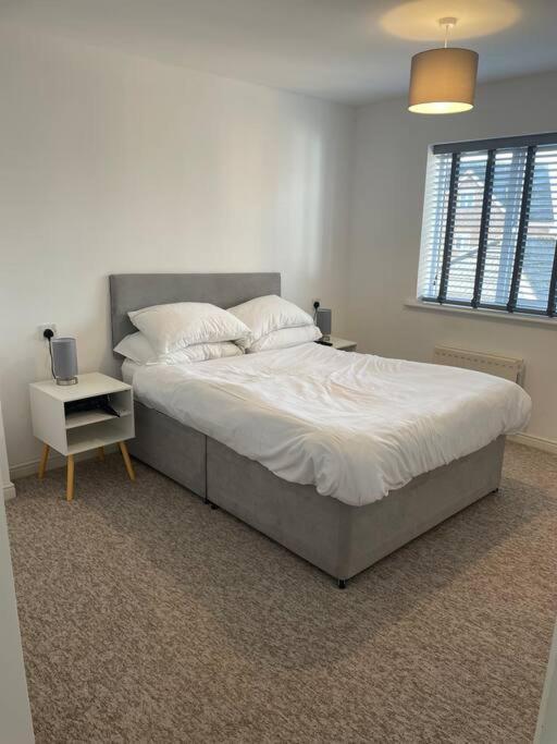 5 Holborn Spacious Home Redhill  Экстерьер фото